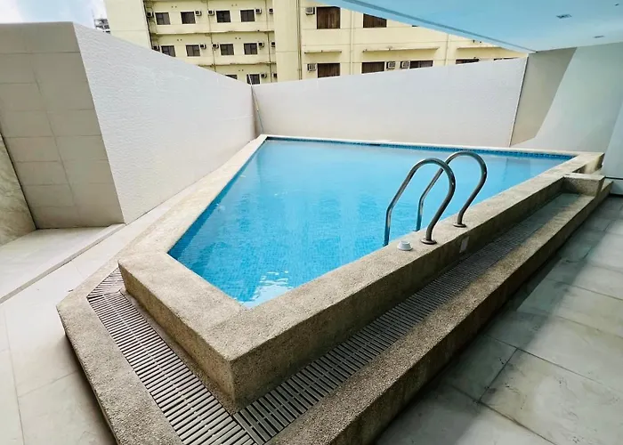 Near Ayala In Cityscape Grand Tower 3*