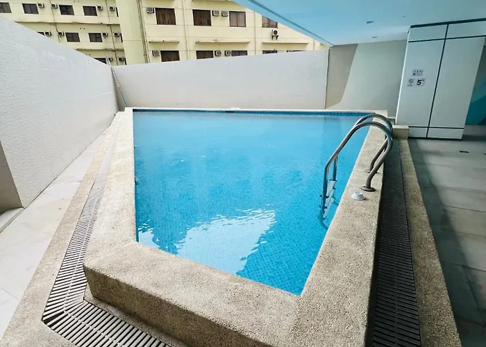 Near Ayala In Cityscape Grand Tower Aparthotel 3*