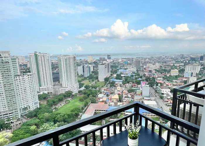 Aparthotel Near Ayala In Cityscape Grand Tower Cebu