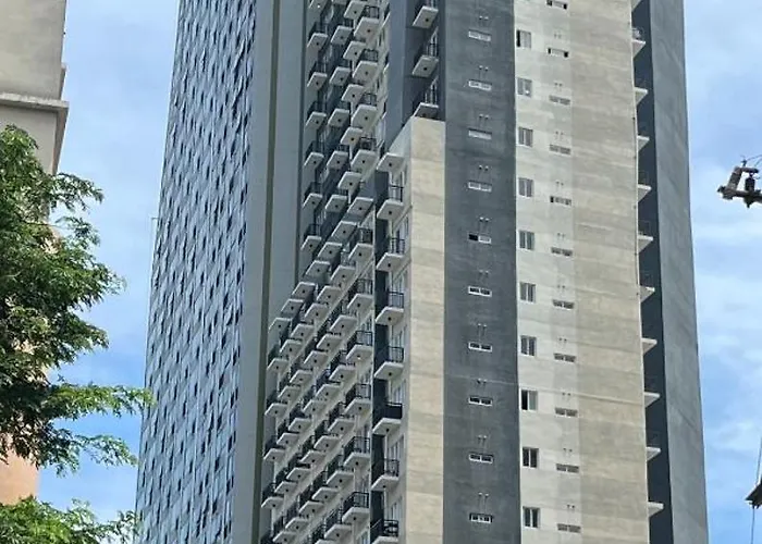 Near Ayala In Cityscape Grand Tower Aparthotel